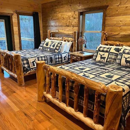 * * 4 Master Bedrooms, Views, Theater, Arcade, Evc 개틀린버그 외부 사진