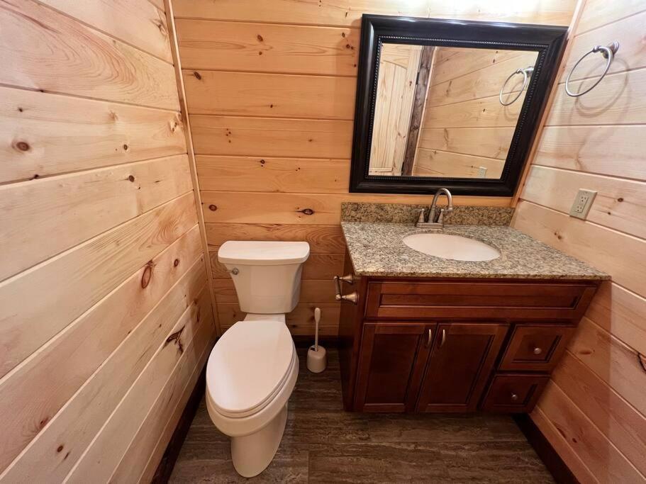 * * 4 Master Bedrooms, Views, Theater, Arcade, Evc 개틀린버그 외부 사진